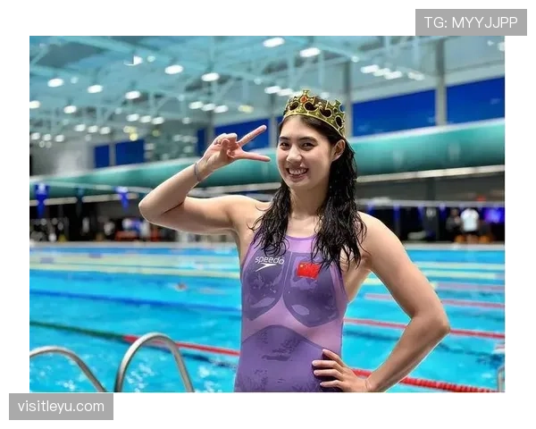 张雨霏训练完直接啃鸡腿？这自律和放纵切换也太丝滑了