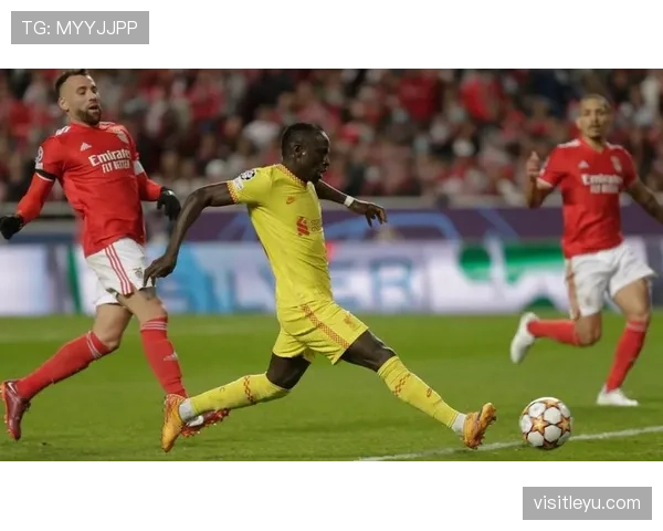 贡多齐边路传中制造威胁,连续比赛激活进攻端口